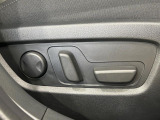 【パワーシート】スイッチ一つで簡単にシートの微調整が可能!電動だから力もいりません!快適なシートポジションにセットして、快適なドライブをお楽しみください。