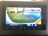 駐車が苦手な方でも安心なバックカメラつき。