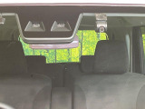 【スマートアシスト】走行中に前方の車両等を認識し、衝突しそうな時は警報とブレーキで衝突回避と被害軽減をアシスト。より安全にドライブをお楽しみいただけます。