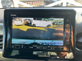バックカメラも付いています! 運転が不慣れな方でも安心して駐車が可能です!