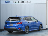 安全性能に強いこだわりを持つスバル車は、スポーティな外観デザインながらピラー(柱)形状やドアミラーの位置を工夫し、全方位での死角を低減しています。