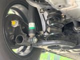 お車を安心してお乗りいただく為には、足回りの定期点検が欠かせません。サービスサポート(有償保証)では無料点検もご提供しており、安心のカーライフをお過ごしいただけるサポート体制が整っています。