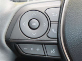 ブルートゥースに接続すれば、スマホに入れている音楽が聞けたり運転中に電話がかかってきてしまった場合もハンドルから電話を取ることができます!