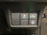 Hondaセンシング用の、VSA(ABS+TCS+横滑り抑制)解除のオンオフスイッチなどはハンドルの右側に装備しています。