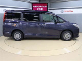 両側パワースライドドア付きだから、狭い駐車スペースなどでの 乗り降りラクラク!小さなお子さまのいるご家庭には嬉しい装備。