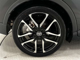 タイヤサイズは225/45R19!納車前の点検時にタイヤ交換させていただきます!純正アルミホイール!