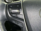 ステアリングスイッチ装備!運転しながら手元でオーディオの操作などができます。