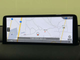 ナビは「走行安全性」を優先した、見やすい位置に配置しました。