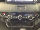 運転席と助手席にはシートヒーターが付いています☆寒い時期に腰周りを温めてくれるので体全体が温まりやすいのは勿論、暖房と違い顔に風が当たらないので、乾燥肌やドライアイの方でも大丈夫☆