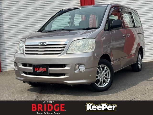 ノア 2.0 X 4WD 乗車定員3人(構造変更済)/ナビ