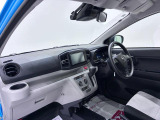 ダイハツのお店では、ダイハツ車を知り尽くしたプロフェッショナルが、専用の診断機器を使って各システムを点検しております。