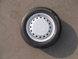 スタッドレスタイヤサイズは【185/65R15】です☆