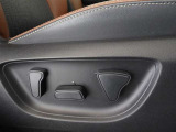 パワーシート搭載。微妙な調整が手軽にでき、ピッタリのポジションで運転することが可能です。