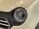 LEDヘッドライトは、点灯の瞬間から最大光量を発揮し、突然暗くなるトンネルなどでの安定感を高めます。