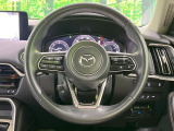 【純正革巻きステアリング】上質な革を使用することで、手にしっかり馴染みとても運転しやすいハンドルです♪