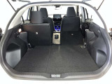 シートを倒せば荷室のスペースが広くなります!用途に合わせて快適な室内を!