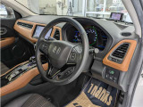見通しのよいすっきりとした視界で、誰でも運転しやすいです。運転のしやすさは疲れにくさにも繋がりますよ♪