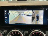 バックカメラにより駐車時の後方確認も楽にできます。