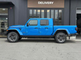 Jeep伝統デザインの台形ホイールアーチが特徴的です。