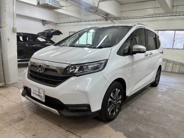フリード 1.5 クロスター