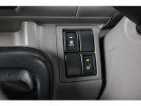 中古車だからボディーコーティングがおすすめ!下地処理が重要なコーティングはもちろんプロの施工でピカピカに仕上げます。濃色車は親水性、淡色車は撥水性のものがオススメ!