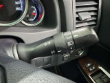 【オートライト】車外の明るさに応じて、自動的にライトの点灯・消灯をしてくれます。