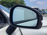 ☆ブラインドスポットインフォメーション☆斜め後ろに存在する車を検知してドアミラーのところが光ります☆