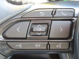 ブルートゥースに接続すれば、スマホに入れている音楽が聞けたり運転中に電話がかかってきてしまった場合もハンドルから電話を取ることができます!
