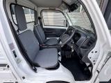 運転席&助手席★距離が少ないので内装も綺麗ですよ!★