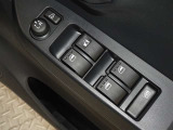 電動格納式ドアミラー・パワーウインドウを装備しています。