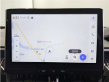 純正ナビを装備。タッチパネル式で使いやすく、お出かけもラクラクです。