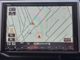 9インチ純正メモリーナビ(VXM-135VFN)を装着しています。目的地設定やルート案内もスムーズに行えます。