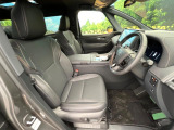 運転席シート廻りは使用感も少なく、良好な状態となっています。丁寧に使われていたことがよくわかりますね。