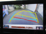 バックガイドモニターで、後方を確認しながら安心して駐車することができます。運転初心者も熟練者も必須の機能ですよ!