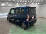 家族使いに嬉しい&ldquo;両側電動スライドドア&rdquo;。狭い駐車場でも安心して乗り降りできます。