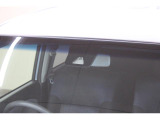 スマートアシスト2は単眼カメラとレーザーレーダで前方を監視。あなたの安全運転をサポートします。