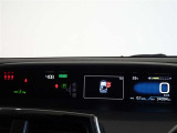 視点移動が少ないセンターメーター、ロングドライブも疲れません。