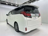 沢山乗れるのがこの車の魅力!2台で移動しないと・・・なんて時もこの車なら1台で!大活躍です♪