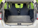 普段のお買い物や通勤、送迎等に十分な荷室スペースを確保しております。セカンドシートを倒すと、大きな荷物の積載も可能です♪