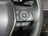 【レーダークルーズコントロール】(全車速追従機能付)付きです。車速に応じて追従支援してくれるので、ロングドライブも快適です。詳細は販売店スタッフまでおたずねください。