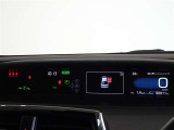 視点移動が少ないセンターメーター、ロングドライブも疲れません。