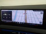 【純正ナビゲーション】BMWのナビゲーションは操作性も良く、詳細な地図情報と交通状況を見やすく表示し、快適なドライビングをサポートしながら目的地までナビゲートします。