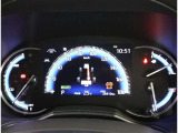 とっても見やすいメーターです。夜間時はラグジュアリーな気分にさせてくれる照明が魅力ですので、夜のドライブも楽しみになりますよ♪