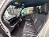 ゆったりとした運転席です★
