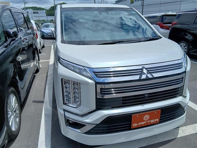 デリカD:5 アーバンギア 2.2 G パワーパッケージ 4WD 禁煙車 黒革シート 純正10.1イ...