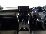 【メーター廻り】シンプルで飽きないデザイン、運転中も視界の邪魔にならない構造になっているので運転に支障もありません♪