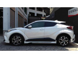 【トヨタ認定中古車】まるごとクリ-ニング(見えない所まで徹底洗浄)、車両検査証明書(車の状態を徹底検査)、ロングラン保証(買ってからも安心!)、3つの安心をセットにしたトヨタ販売店の中古車ブランドです