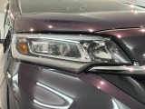 LEDヘッドライトは、点灯の瞬間から最大光量を発揮し、突然暗くなるトンネルなどでの安定感を高めます。