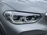 また、BMW正規認定中古車は、エマージェンシーサービスが自動付帯。24時間365日、皆様のカーライフをサポート致します。確かな安心のうえで、「駆けぬける歓び」をご堪能ください。