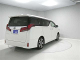 私たちは「お客様のお車の安全・安心」をお守りします!「少し不安」「安心して乗れるのかな〜」「もっといい車あるかも&hellip;」などの不安を解決し、お客様が理想のお車に出会えるために、フルコミットします!